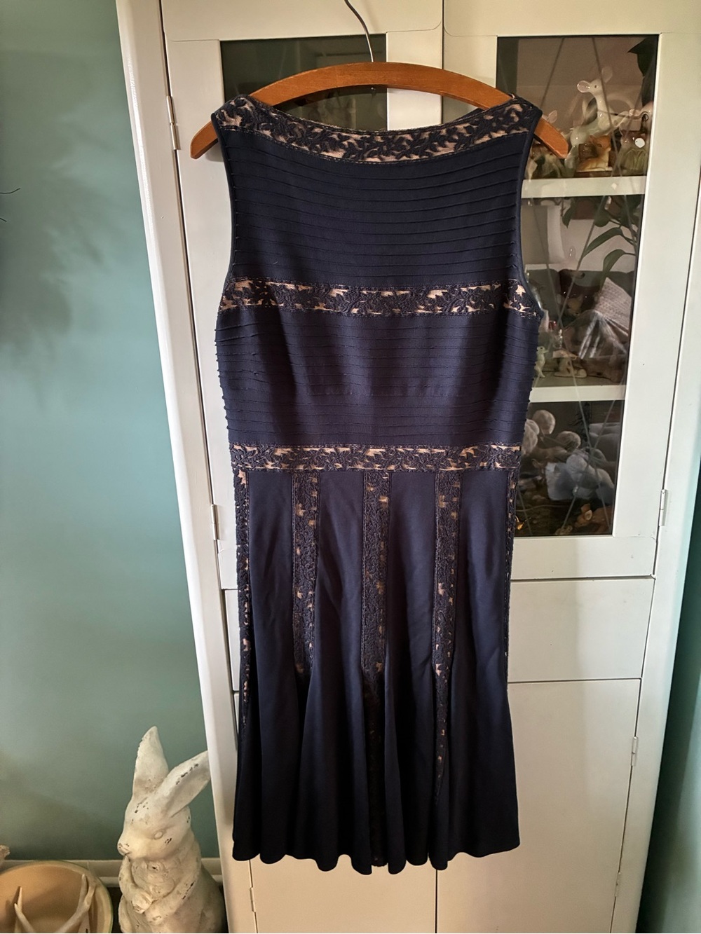 Tadashi Shoji sz M Navy Lace-Trim Fit & Flare Dress euc